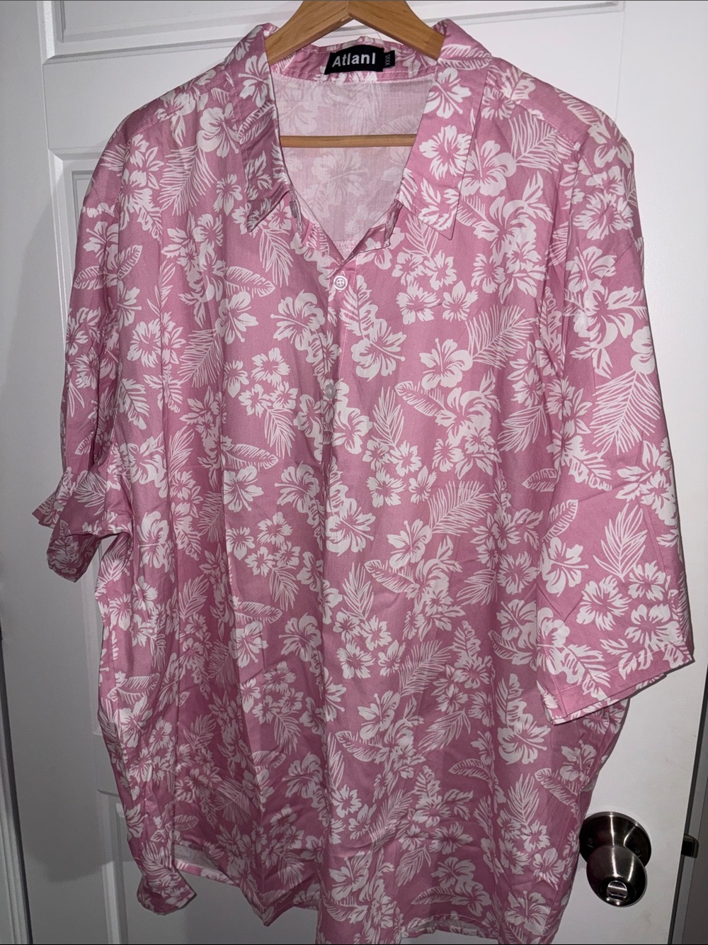 Pink Floral Men’s Casual Button-Down Shirt